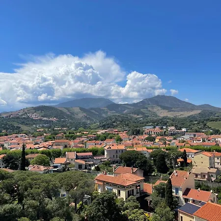 Vue Panoramique Exceptionnelle Mer, Montagne Et Village L T2 Luxueux