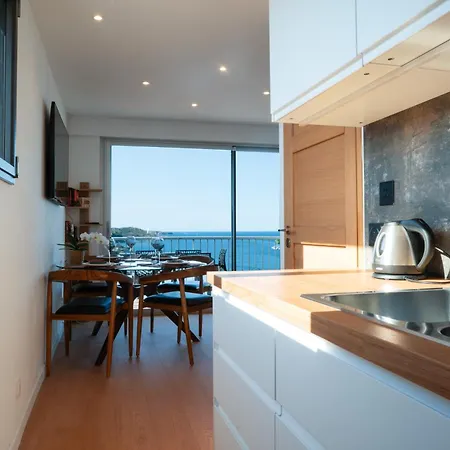 Vue Panoramique Exceptionnelle Mer, Montagne Et Village L T2 Luxueux