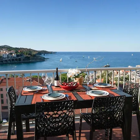 Vue Panoramique Exceptionnelle Mer, Montagne Et Village L T2 Luxueux Apartamento